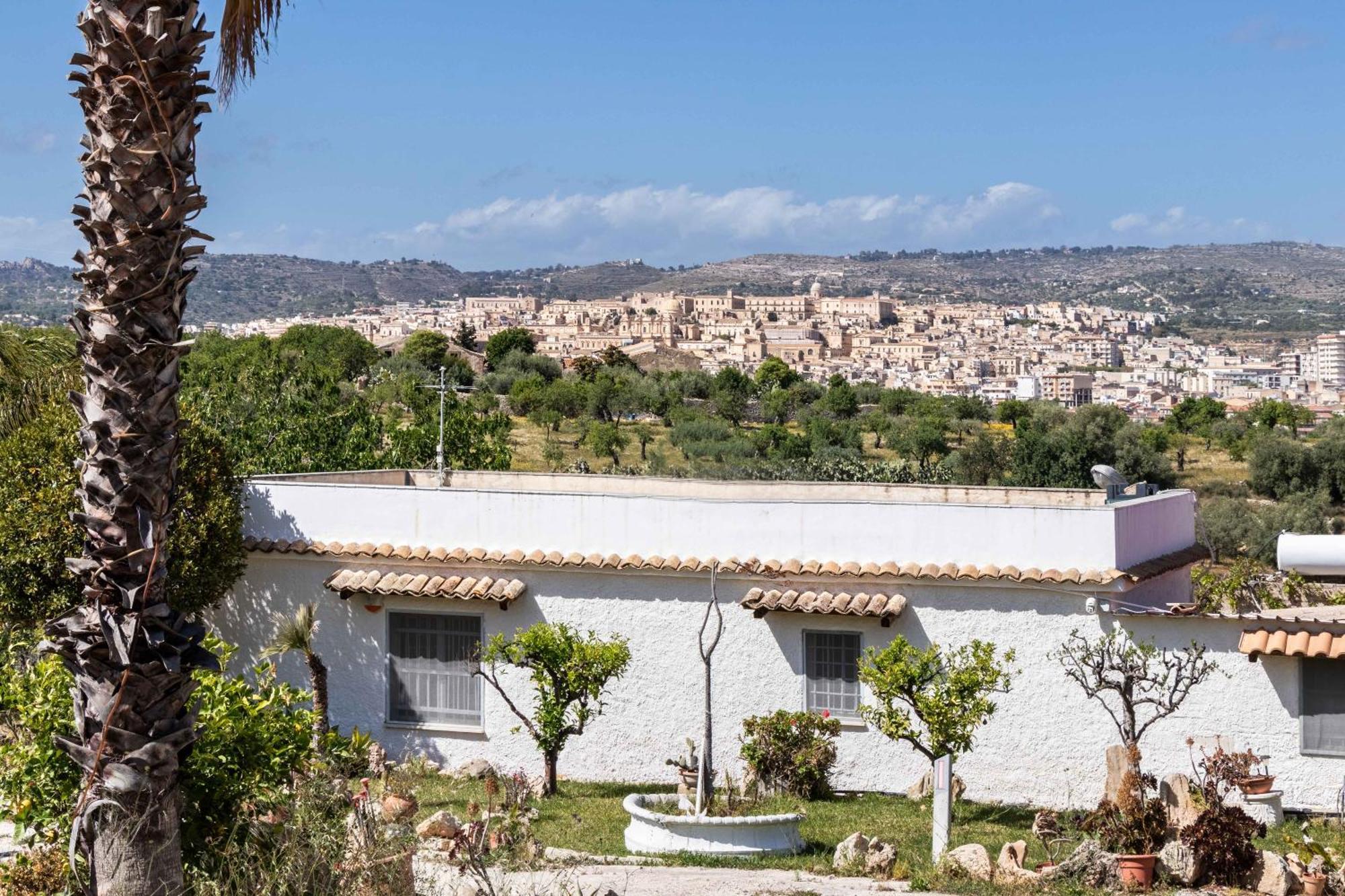 Villa Annamaria Noto Luaran gambar